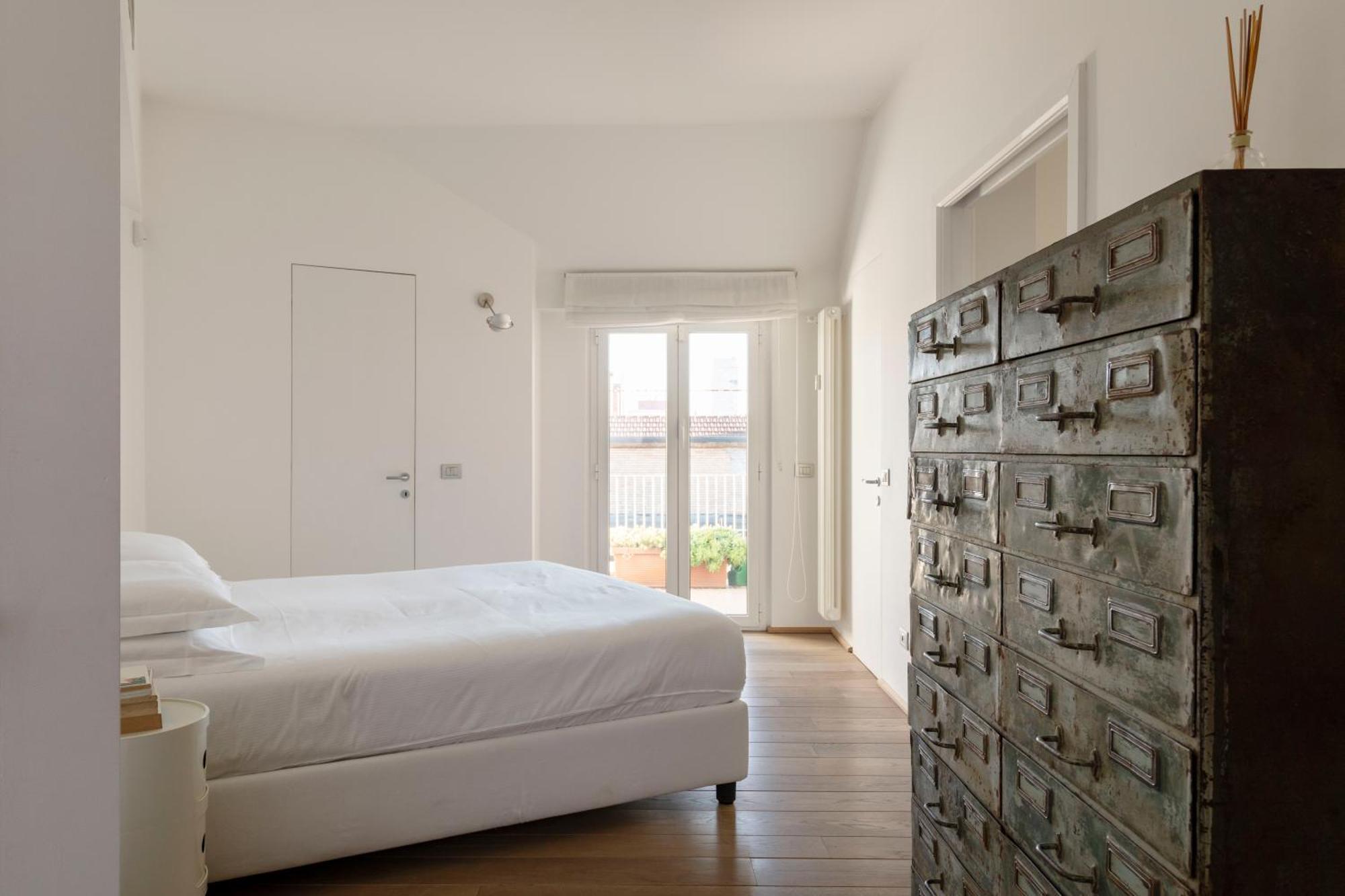 Design Apartment, Modern And Stylish Milan