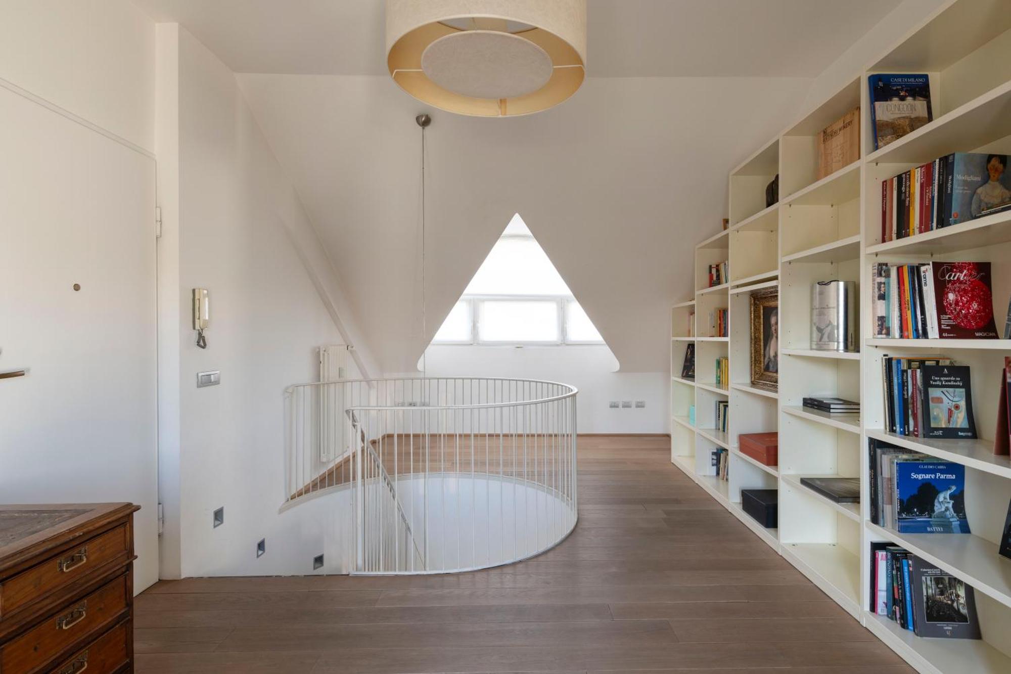 Design Apartment, Modern And Stylish Appartement Milan