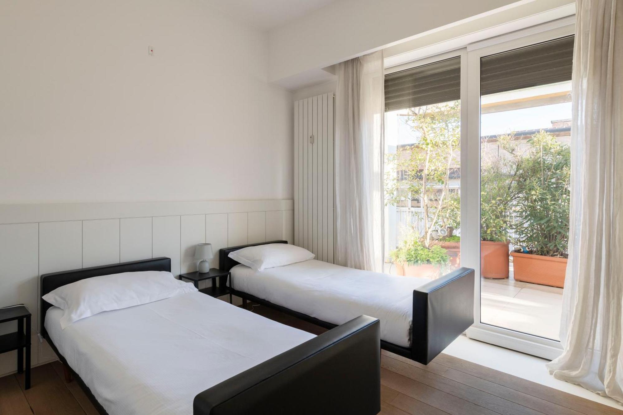 Design Apartment, Modern And Stylish Appartement Milan