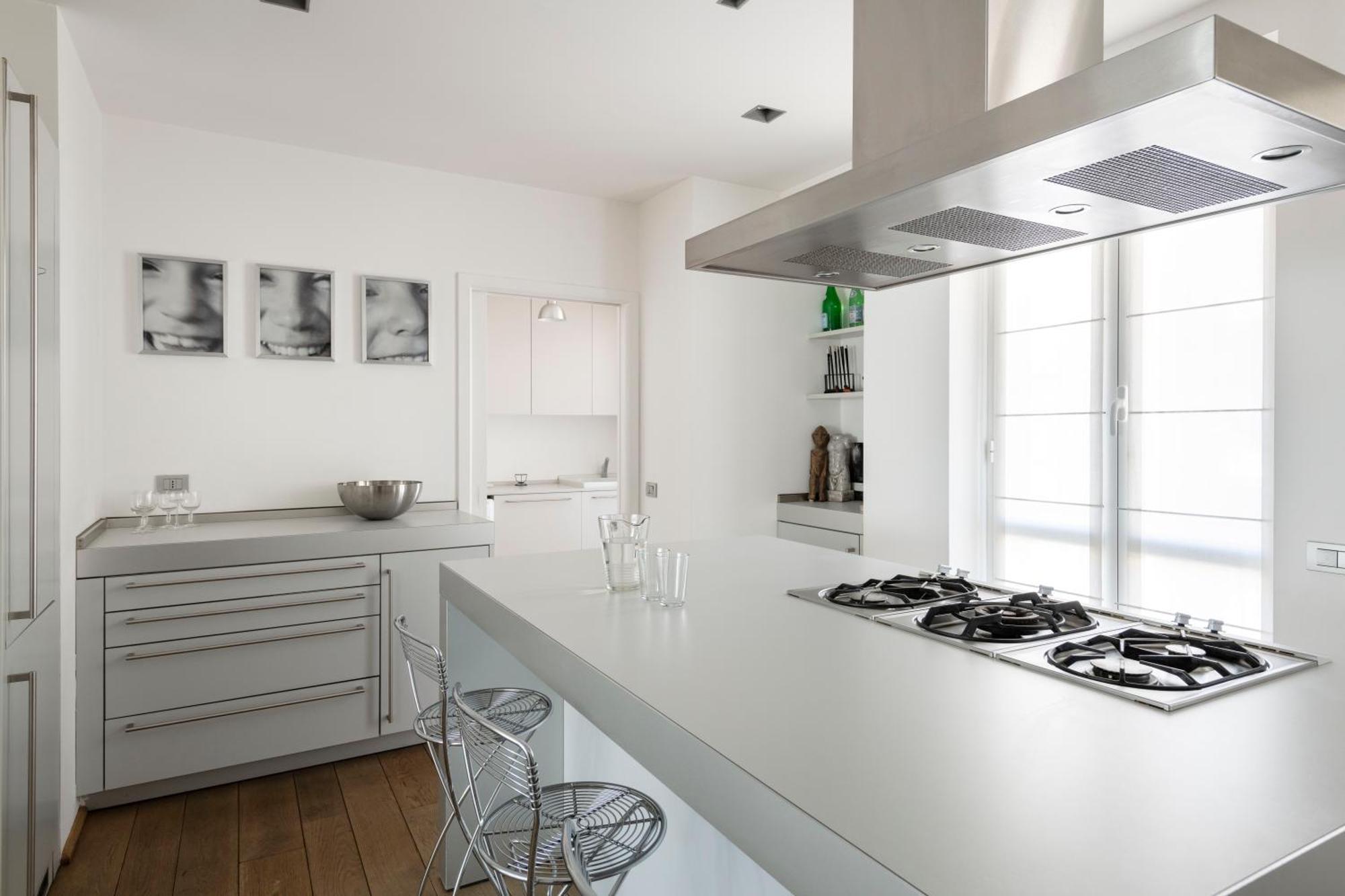 Design Apartment, Modern And Stylish Milan